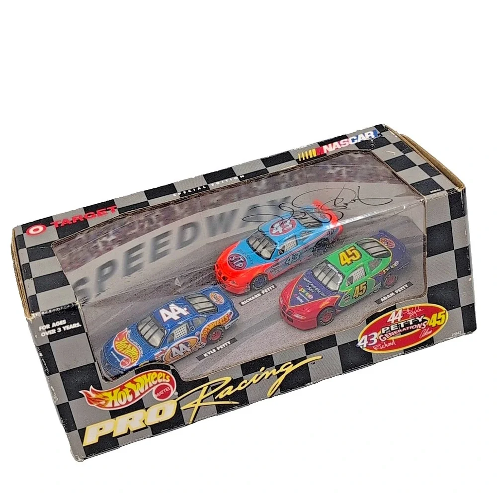 Autographed 1998 Hot Wheels Petty Generations 3 Car Set Richard, Kyle, & Adam‎